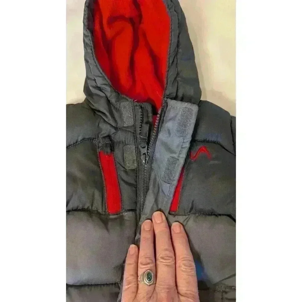 Vertical '9 Boys Lined Puffer Jacket Siz 18 Months Gray Red Hooded Pockets EUC